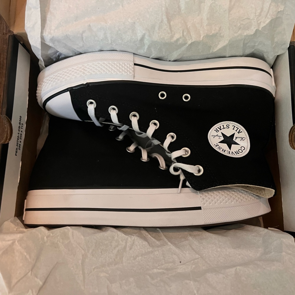 Chuck Taylor High-Top Platform Sneaker, black